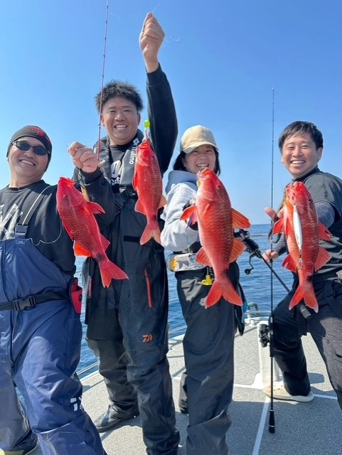 オジサンが連チャンしました。オヤジ狩りです