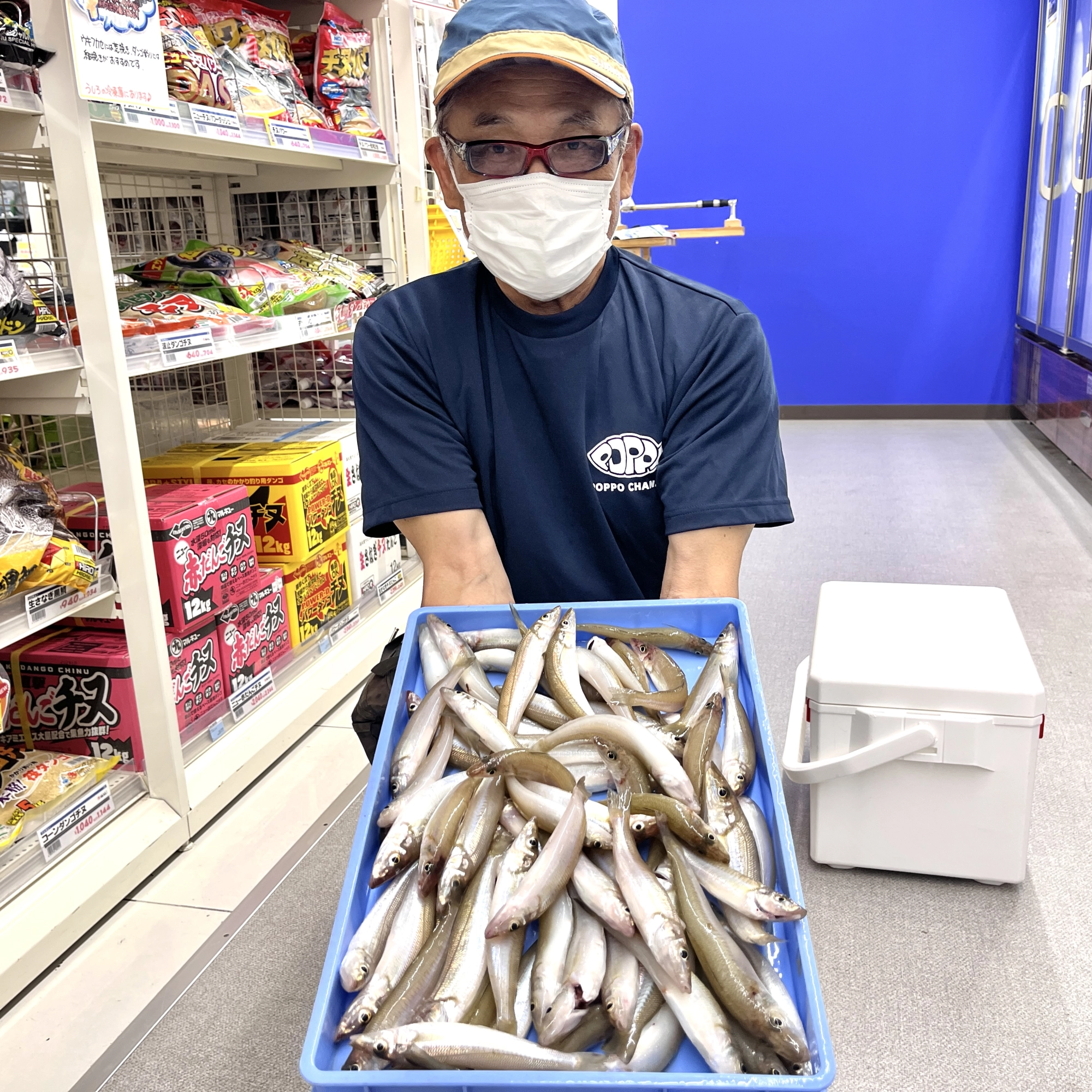 豊橋市の三貝様より浜の昼間のキス釣りは熱中症対策万全で行きましょう・・・との事