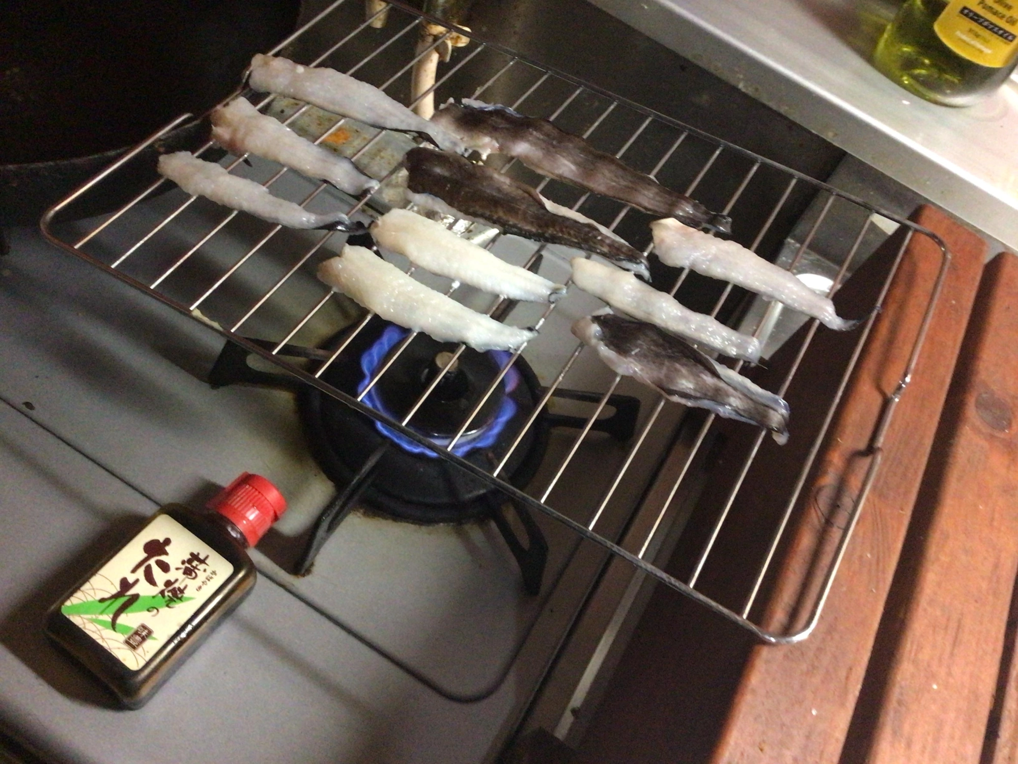 網で炙り焼きデス❗️