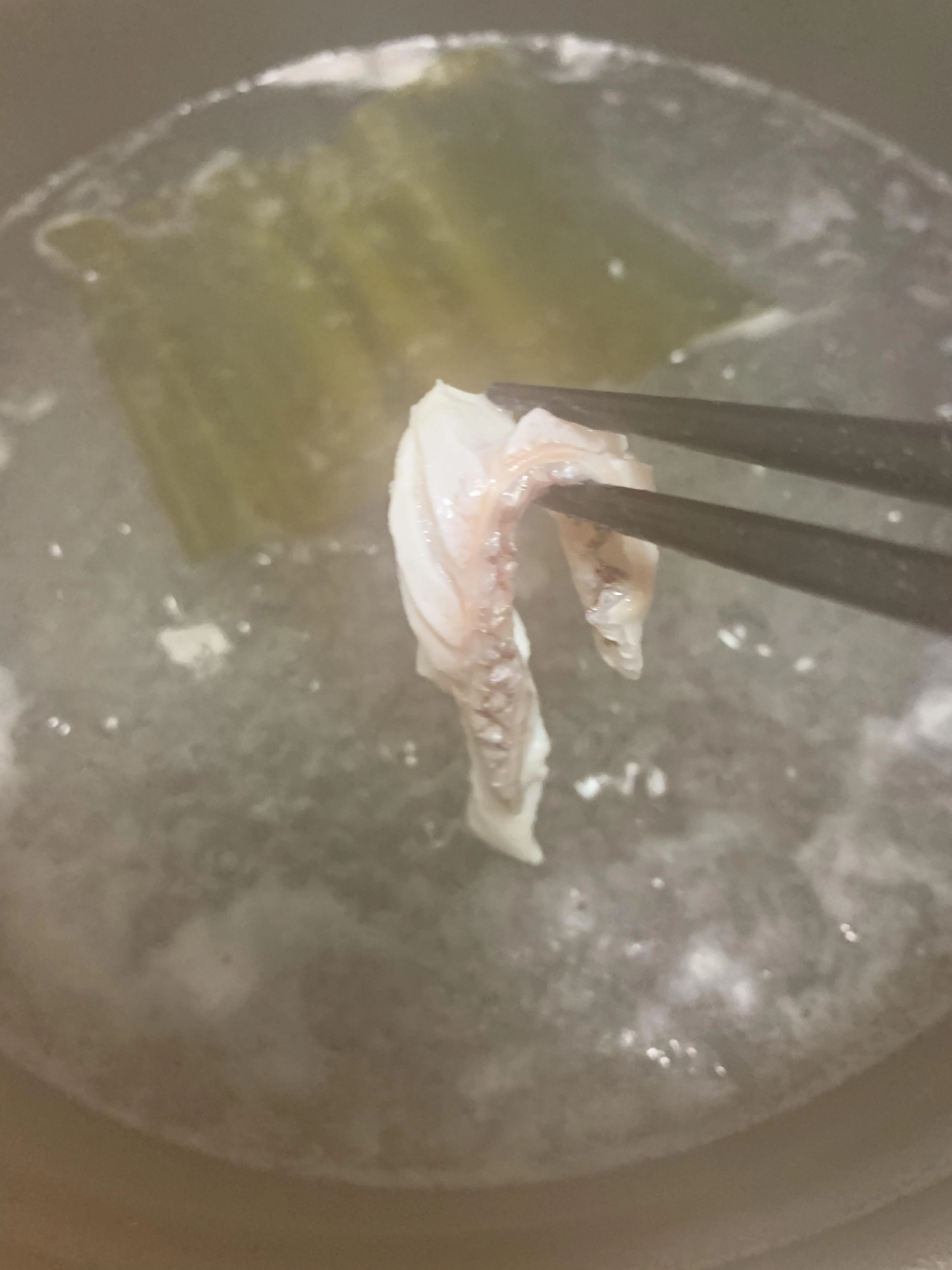 しゃぶしゃぶしてます。