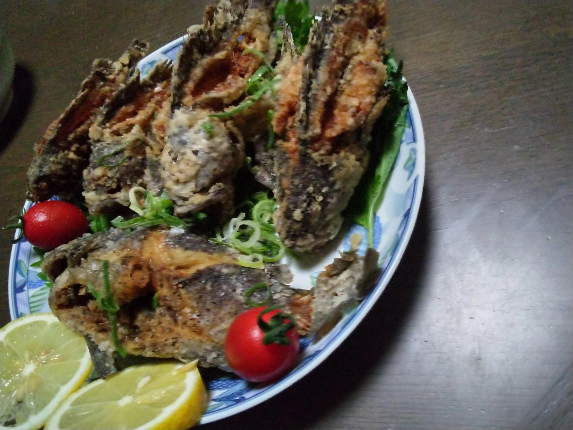 頭まで食べられます。