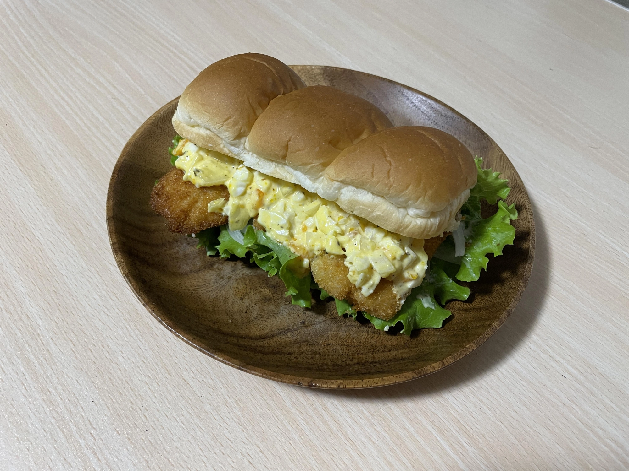 シーバスサンド!パンに挟むことでボリュームも増して食べ応えがありますよ!