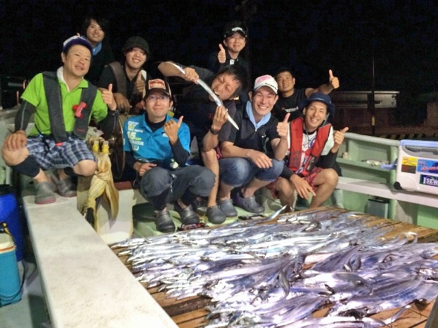９人で１９６匹と爆釣！！