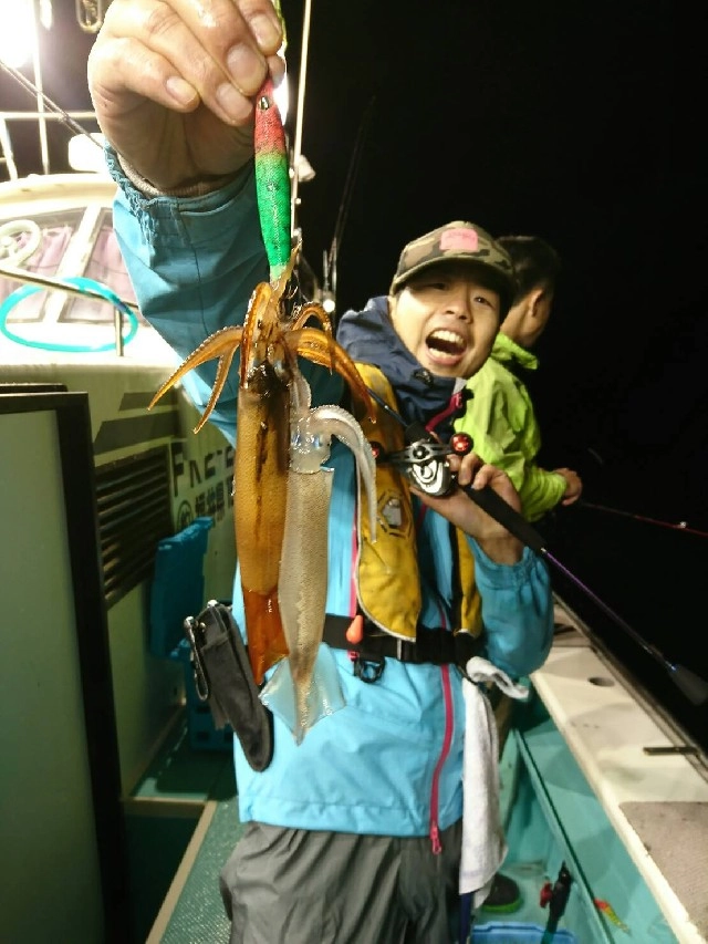 こそ泥浮きスッテでもダブルで釣れました!