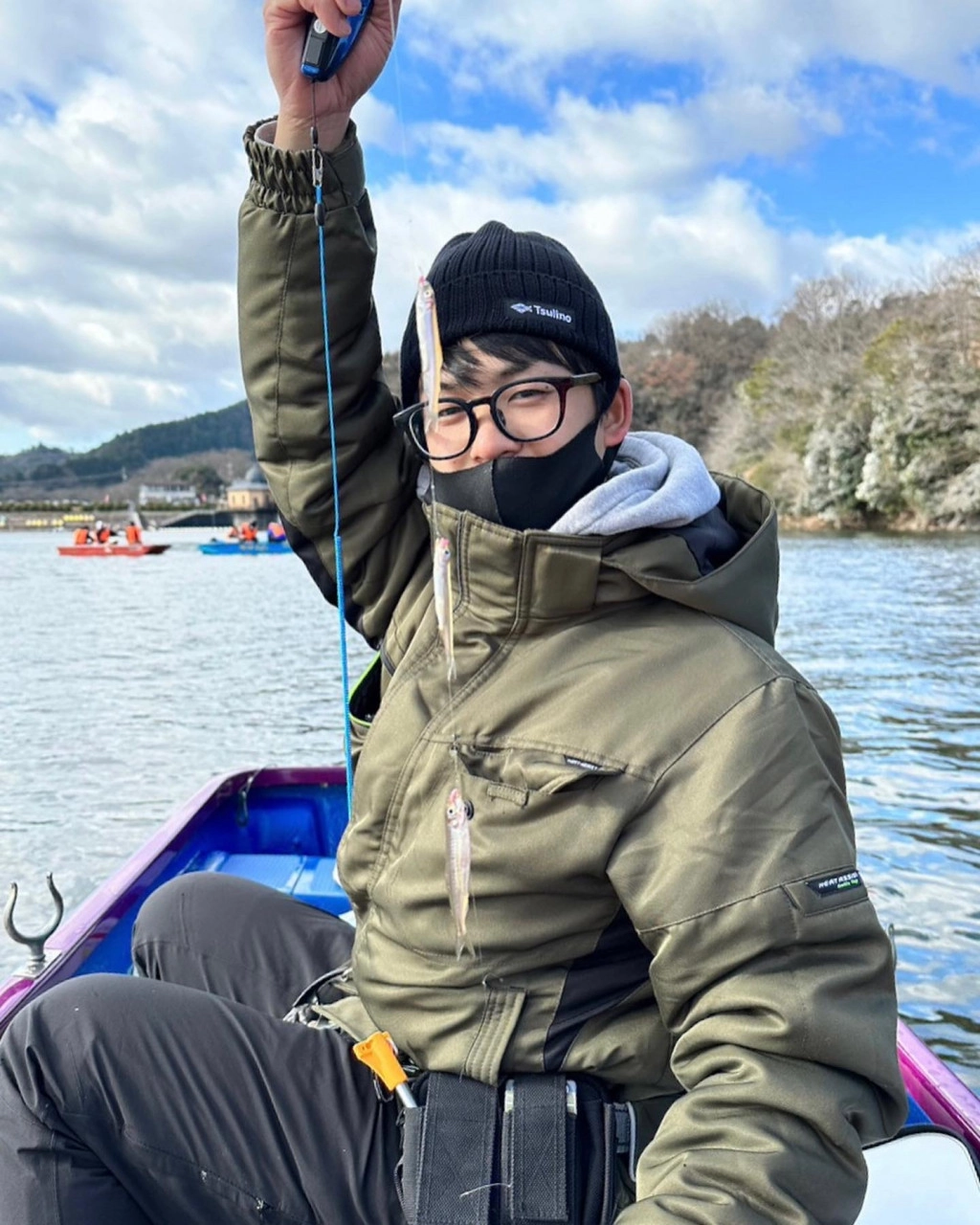 スタッフ田中　ワカサギ③