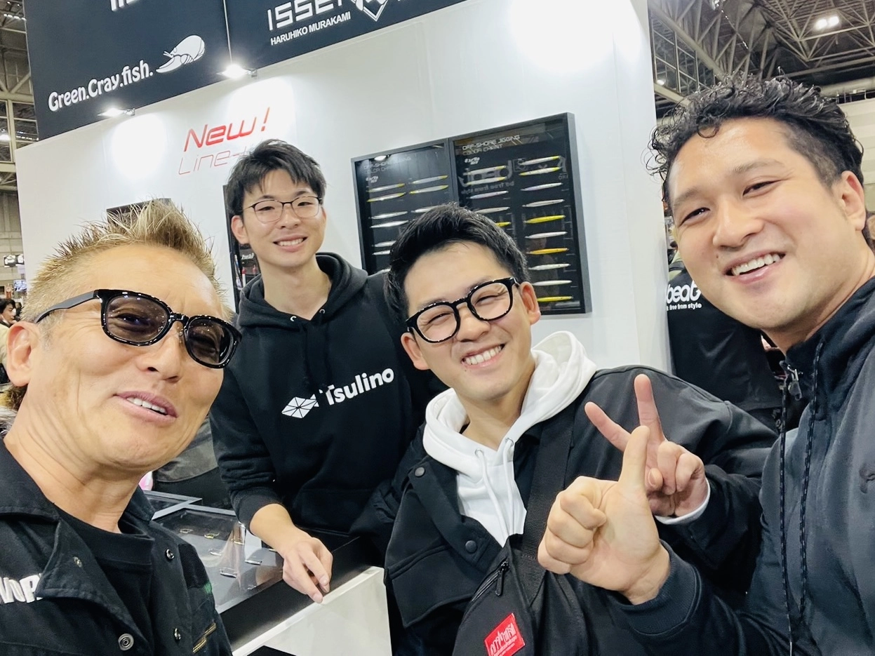 村上晴彦さんと写真を撮らせて頂きました！
有名な方とお目に掛かれるのも魅力ですよね♪
田中は緊張して全然話せませんでした（笑）