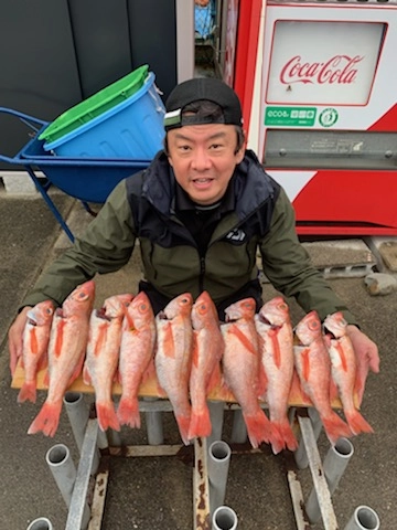 分からない事も
ありますが宜しくお願いします！
