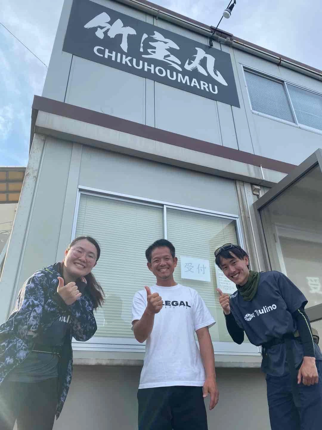 船長と同期の堀内君と私で一枚撮って頂きました！
当日は大変お世話になりました♪