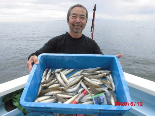 いつもの常連様は朝イチからコンスタントに『モロポチャギス』を釣ってましたよッ＼(//∇//)＼