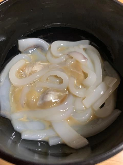 塩辛でお酒がすすみます…♪釣り人の醍醐味。