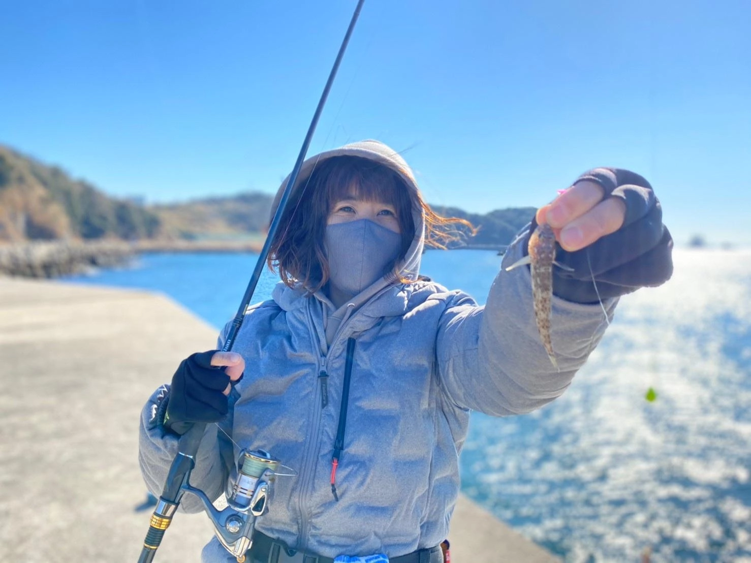 アタリ少ない中可愛いハゼが釣れました