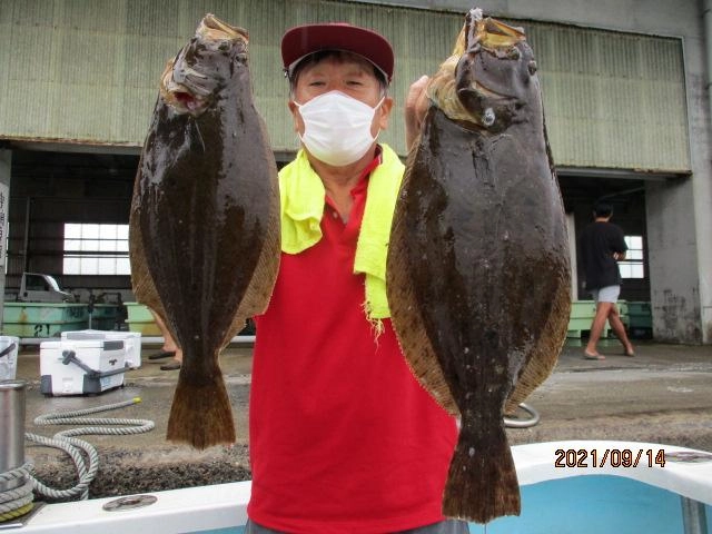 こちらの常連様も大山夏ビラメを釣り上げましたよッ(^-^)