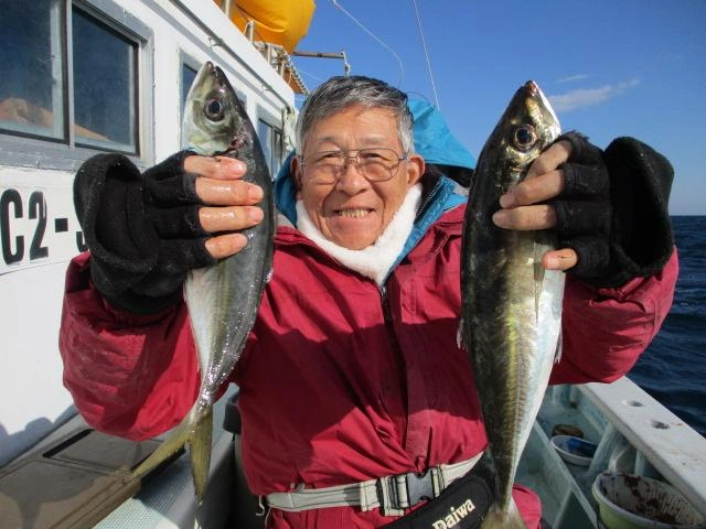 どデカマアジの引きは半端無いッ‼︎