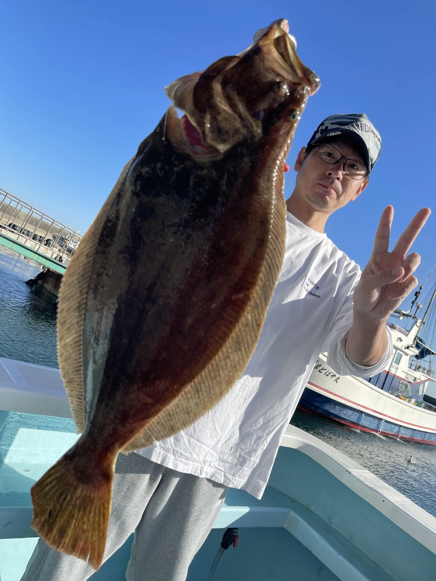 こちらのお連れ様も初冬ごーはんOverビラメ狩りッ(^-^)