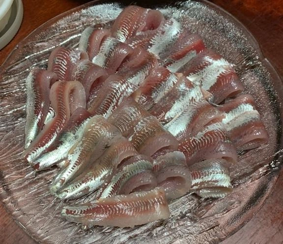 釣れた魚はお刺身でいただきました。
