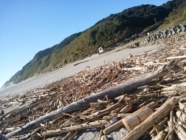 流木爆発