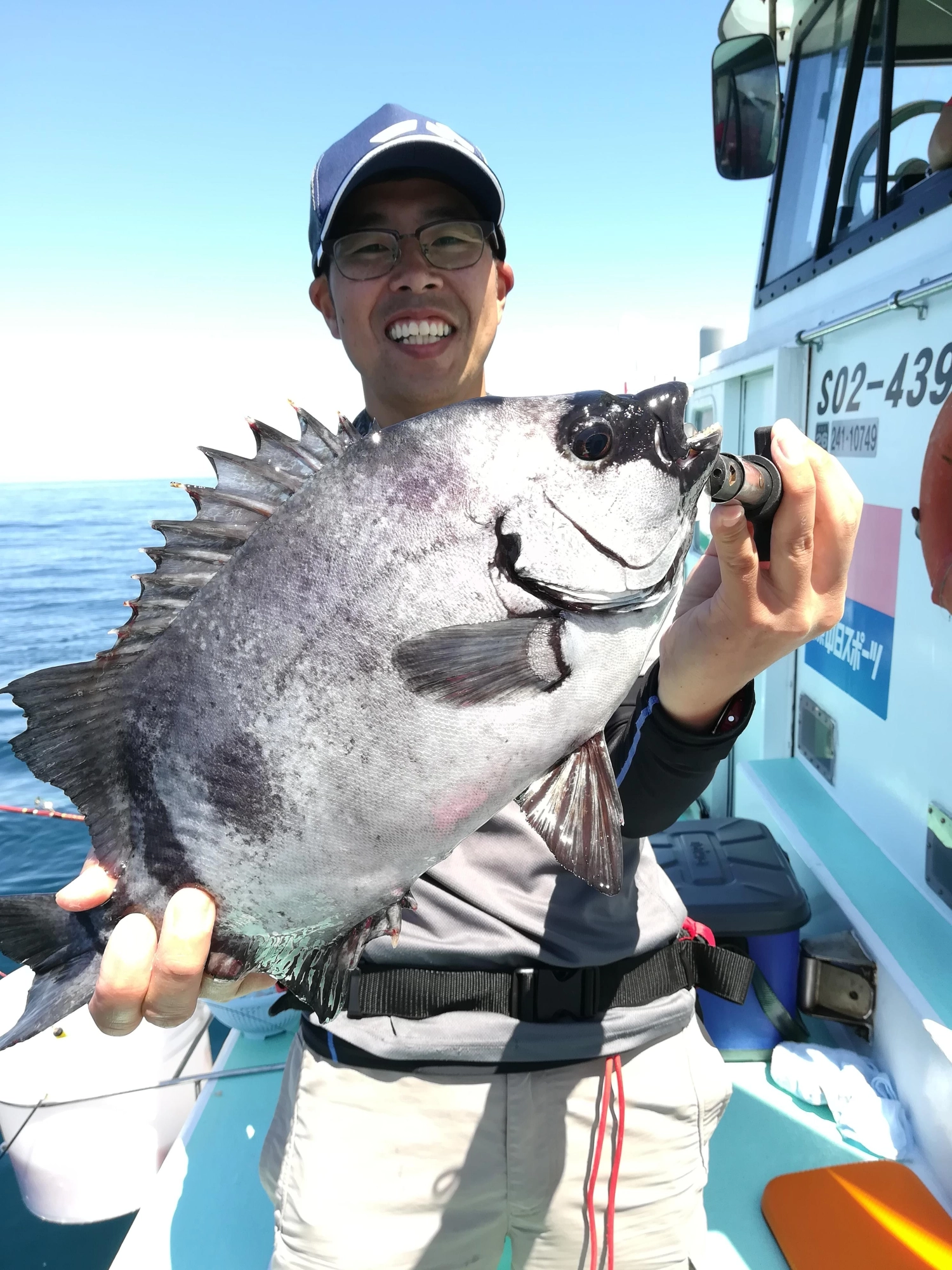 強烈な引き！は高級魚イシダイ！！