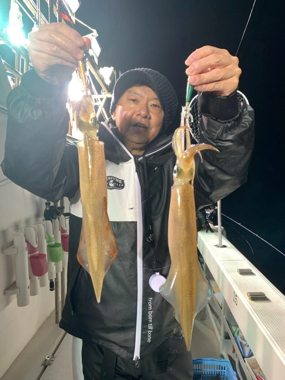 いい時間帯はダブルでヤリイカヒットする人も多かったですよ！