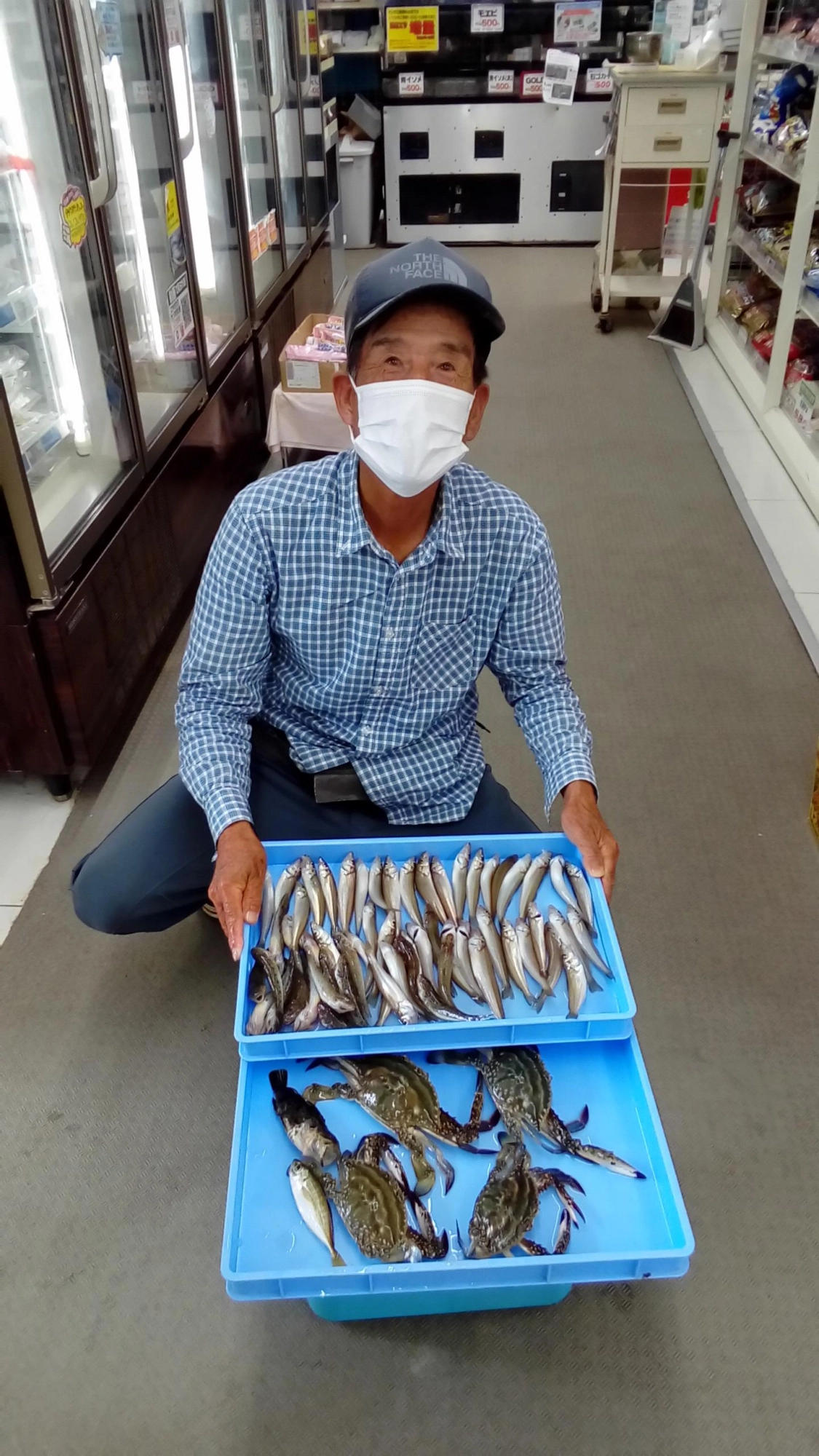 常連の柴田様の釣果。良型のキス釣れてます！