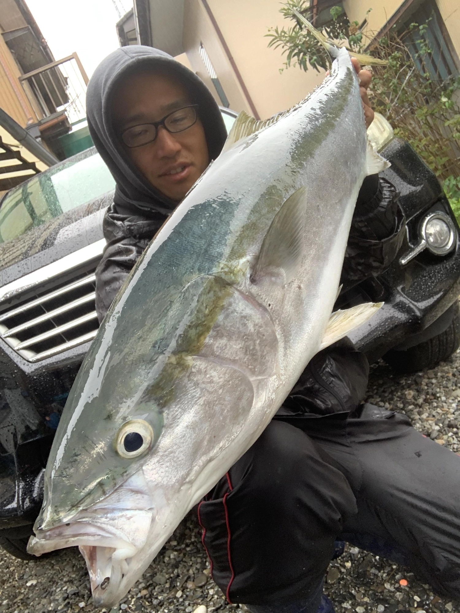 目を瞑ってしまった。