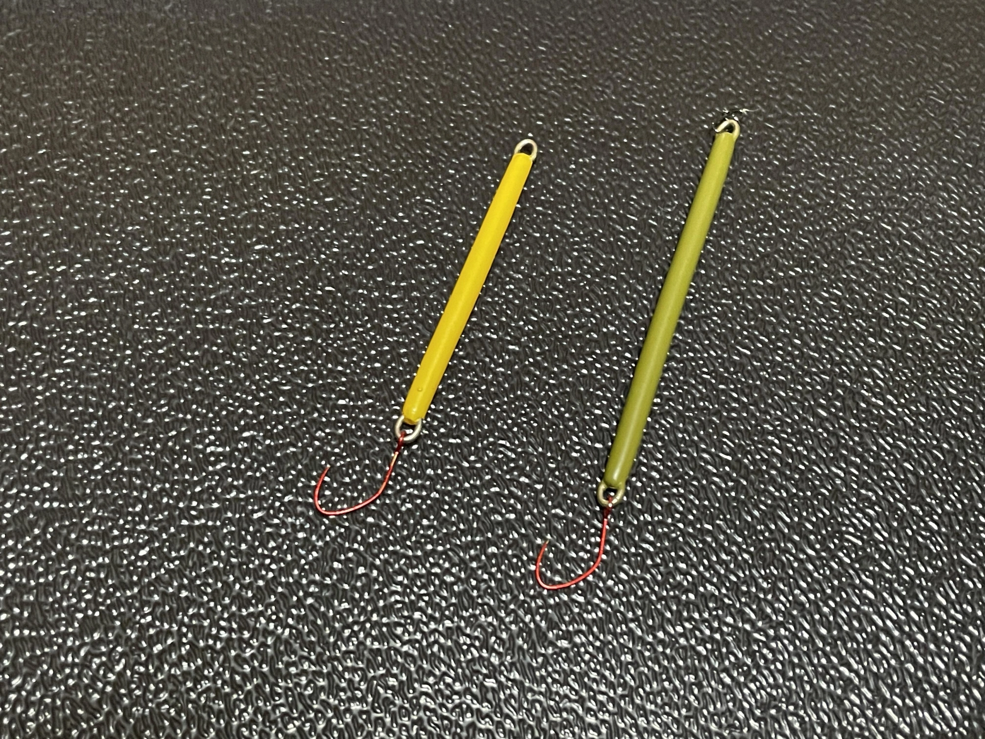 スティックの超デッドスローは
とんでもない爆発力でした！
釣れない時のお助けアイテムとして
長短1本ずつはあると便利ですよ！