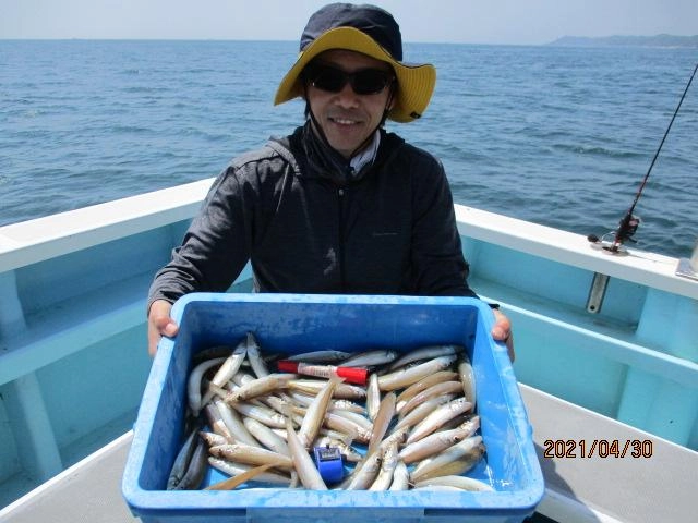 こちらの常連様は今日のトップ釣果❻❺本も釣りましたよッ(・∀・)