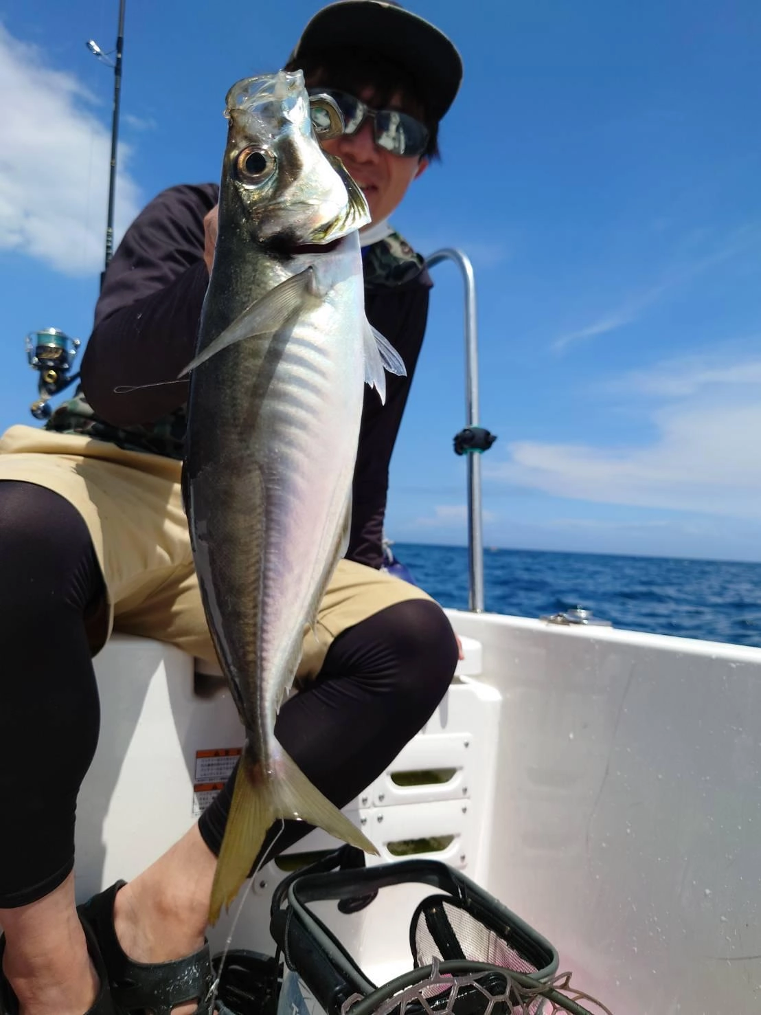 良型のアジも釣れました!!