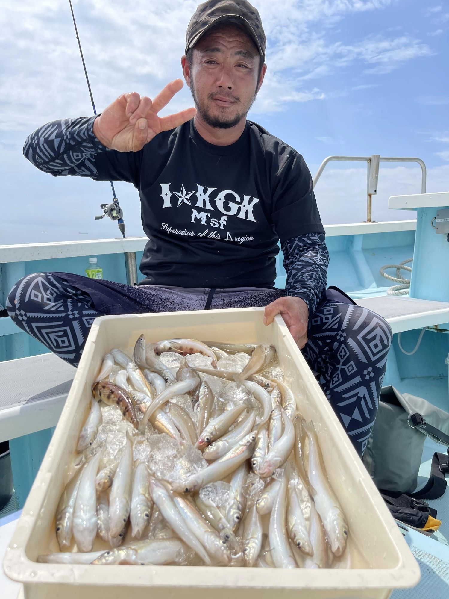 今日も勿論 鮮度抜群ピンピンの『モロポチャギス』を沢山、釣りましたよッ(^-^)
