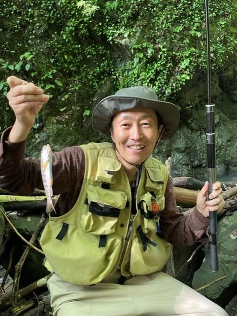 アマゴとの出会いがハードな沢歩きの疲れも忘れさせてくれます♪