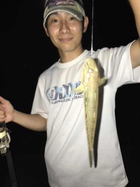 外道で良型のハゼも釣れました！