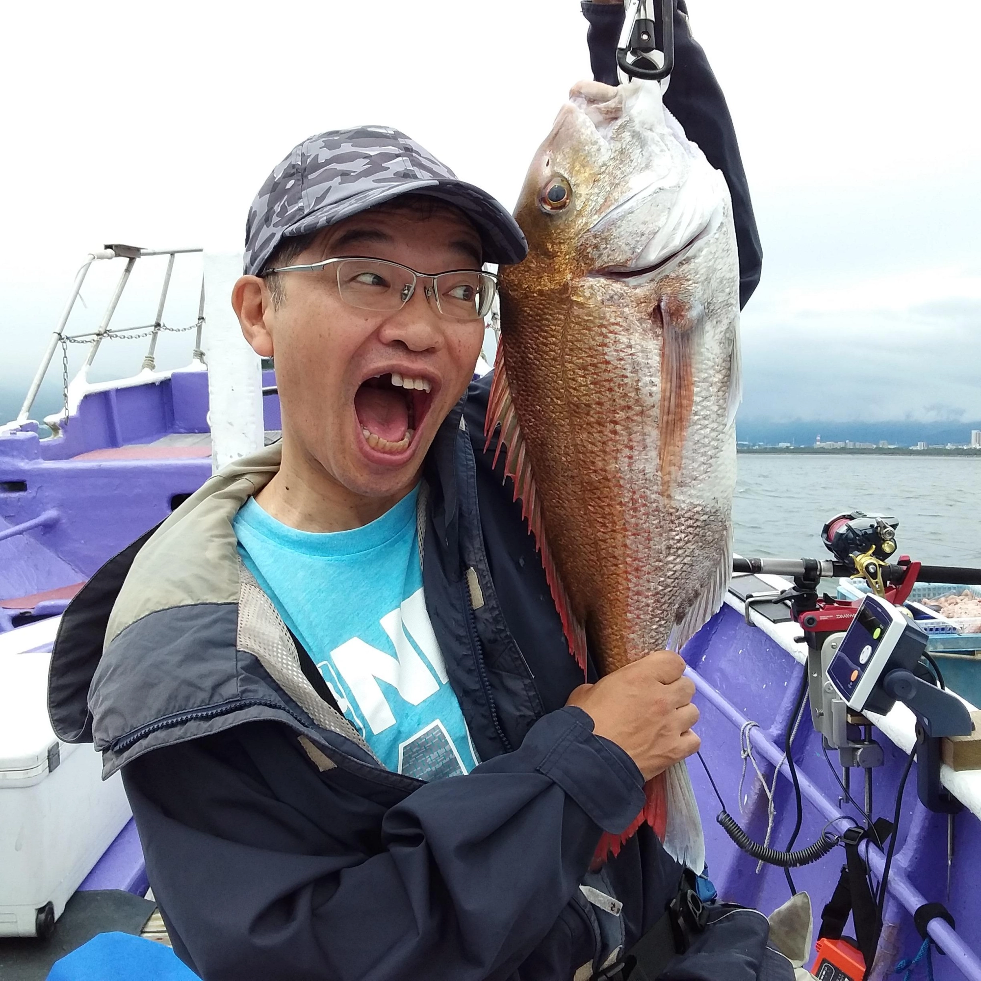 コマセ釣りでの釣果！良型のマダイが釣れました！