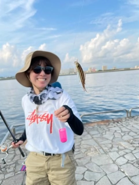 小イサキが水面にいっぱいでよく釣れる！から揚げが美味しいサイズです。
