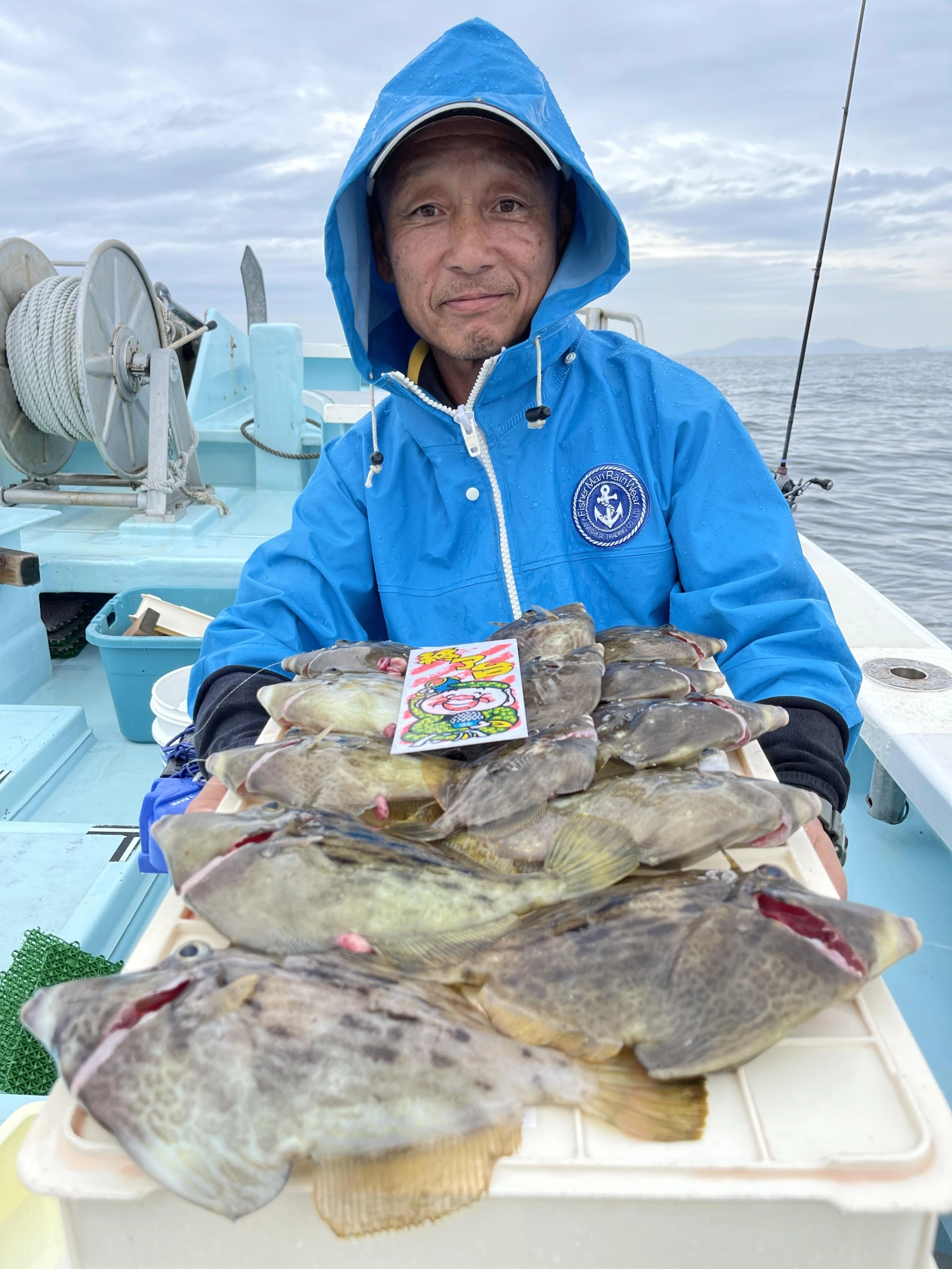 こちらの常連様もデカハギ主体に今日の竿頭❶❸枚ッ‼︎