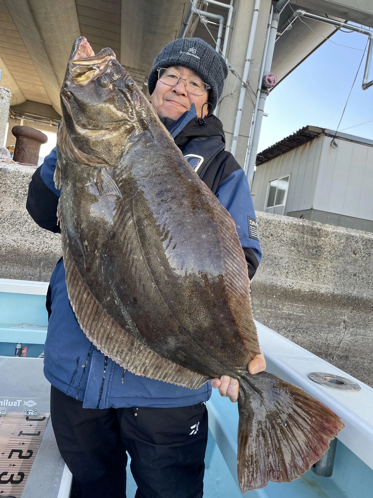12月27日(水)には師崎の【オヒョウ】を釣るッ‼︎92.5㌢ッ‼︎8.6㌔ッ‼︎