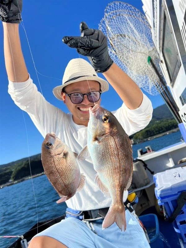 沼津沖のマダイ乱舞です!!
