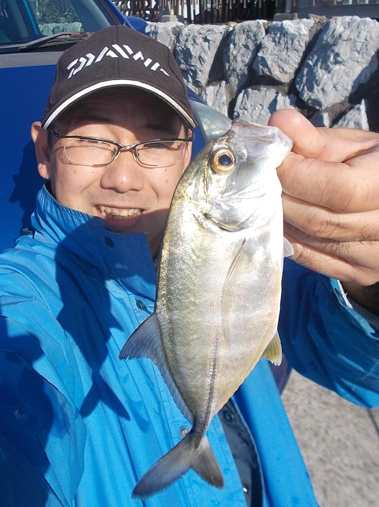 今年の釣り納め（かも？）まだまだ魚が元気！水温高く年明けても釣れそうな予感、釣り納め、釣り始めの相手にオススメです♪