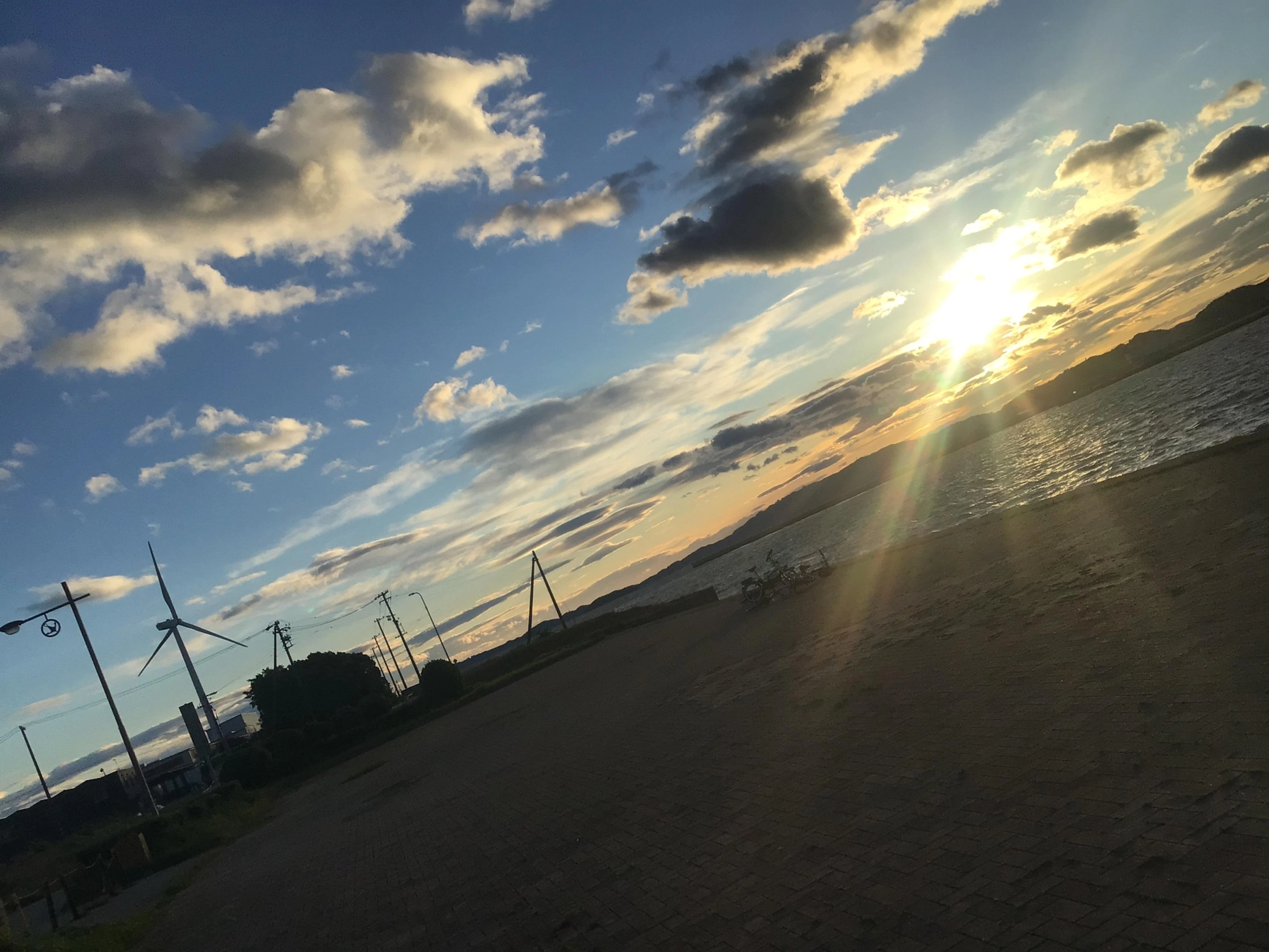 爆風でなかなかハードコンディション。太陽沈むと劇寒でした。