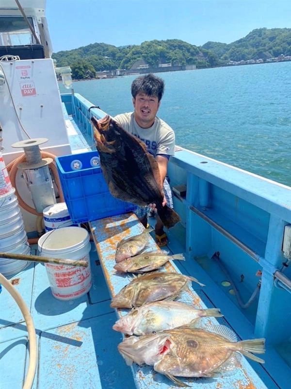 ヒラメのほかにマトウダイも連発！１kg前後と良型ばかりです!!