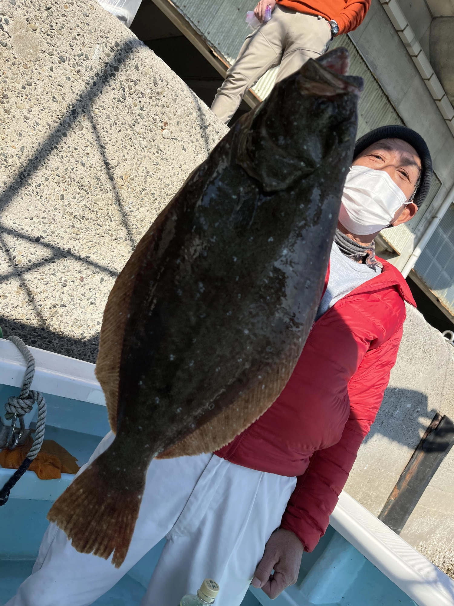 こちらの常連様は越冬ごーまるOverビラメを釣って喜んでましたッ(о´∀`о)