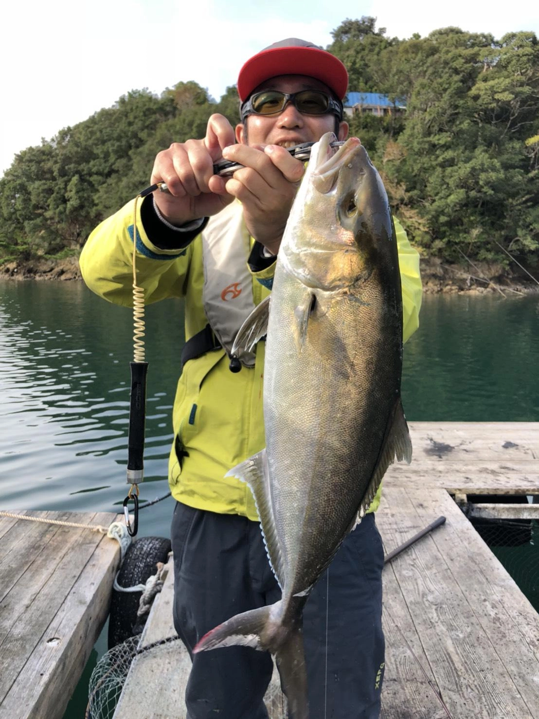 真イカのゴロ投入で青物の活性が上がりました。