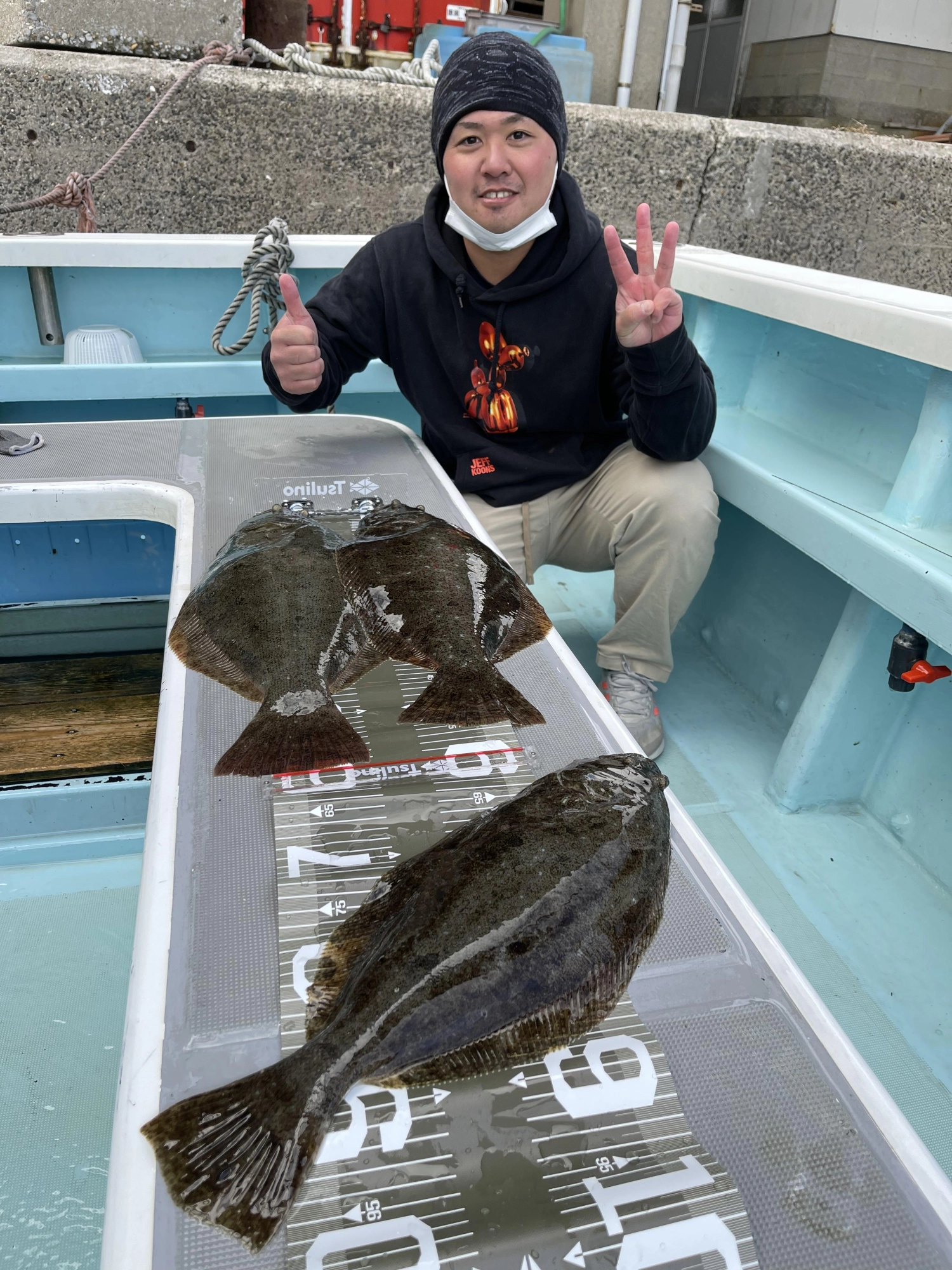 良型越冬ろくまるOverビラメを含めて❸枚も釣り上げましたよッ(°▽°)