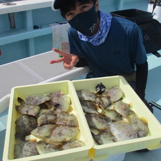 こちらの常連様はデラ旨良型カワハギ含めて❷❾枚 釣りましたよッ(о´∀`о)