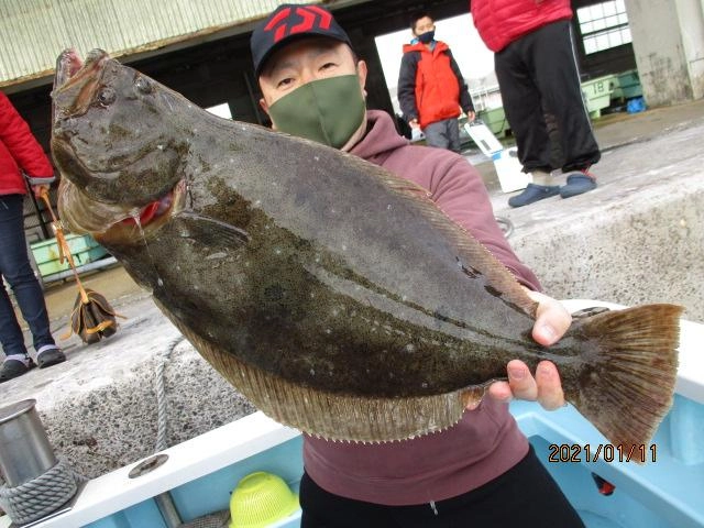 こちらの常連様も肉厚ろくまるOver寒ビラメを釣り上げましたよッ(^-^)