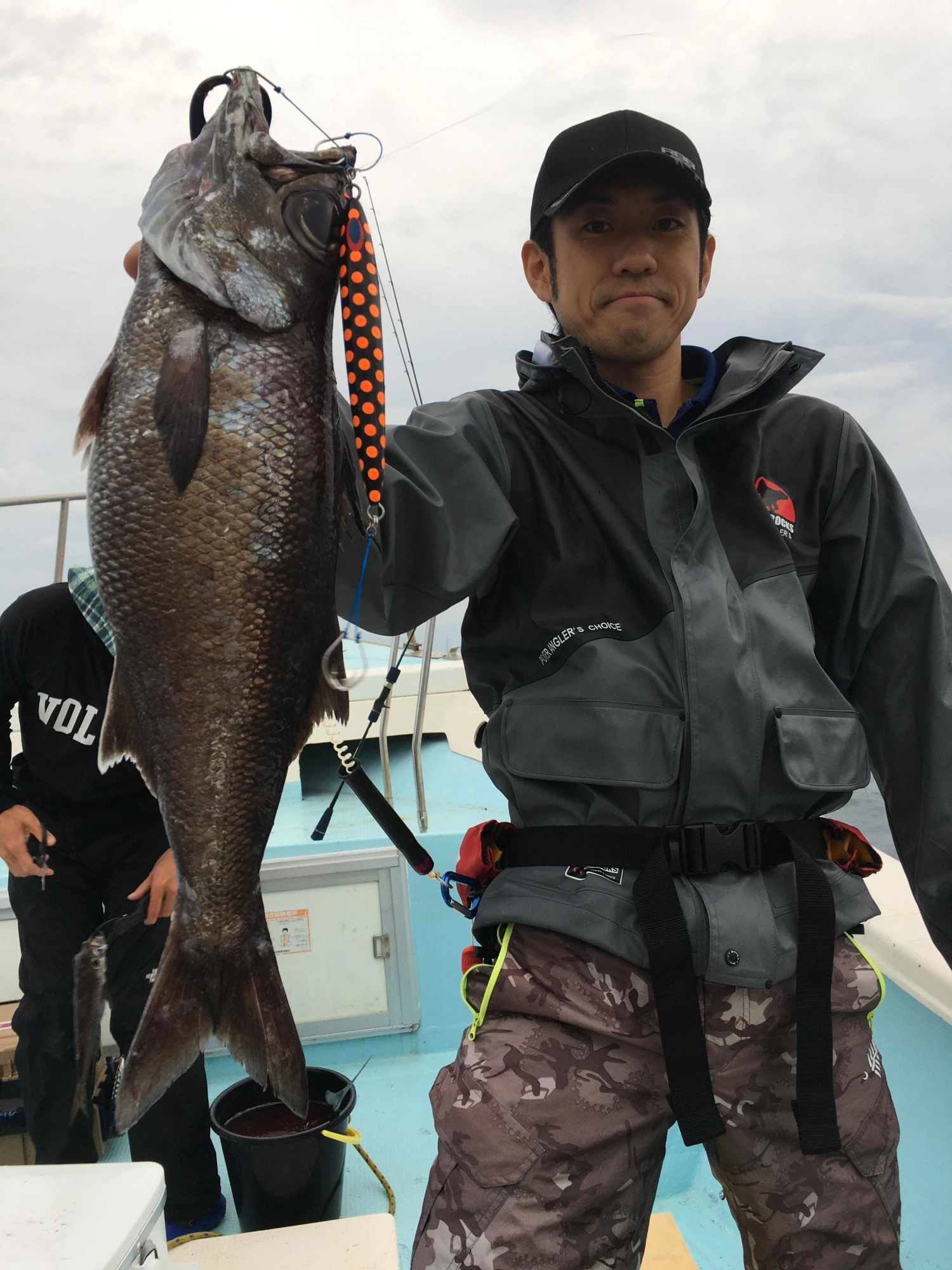 大本命の大ムツが顔出しました