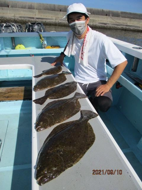 こちらのお客様は『泳がせ釣り』初挑戦で今日の竿頭狩りッ( ͡° ͜ʖ ͡°)