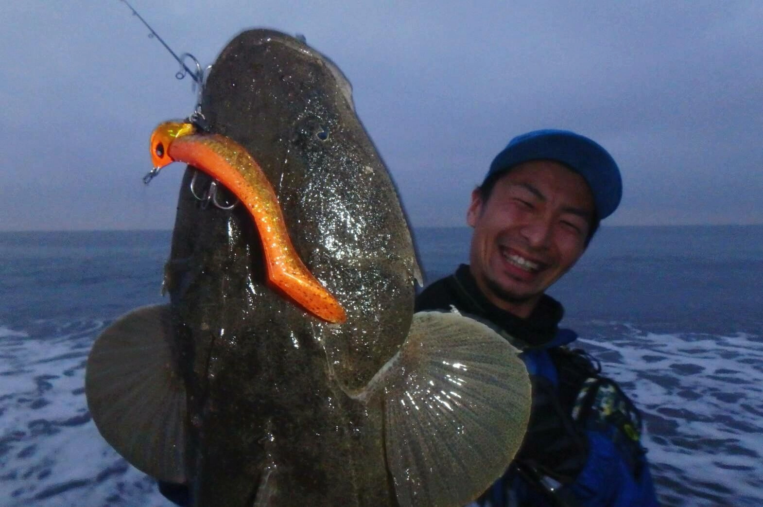 マゴチの引きはやみつきになります。