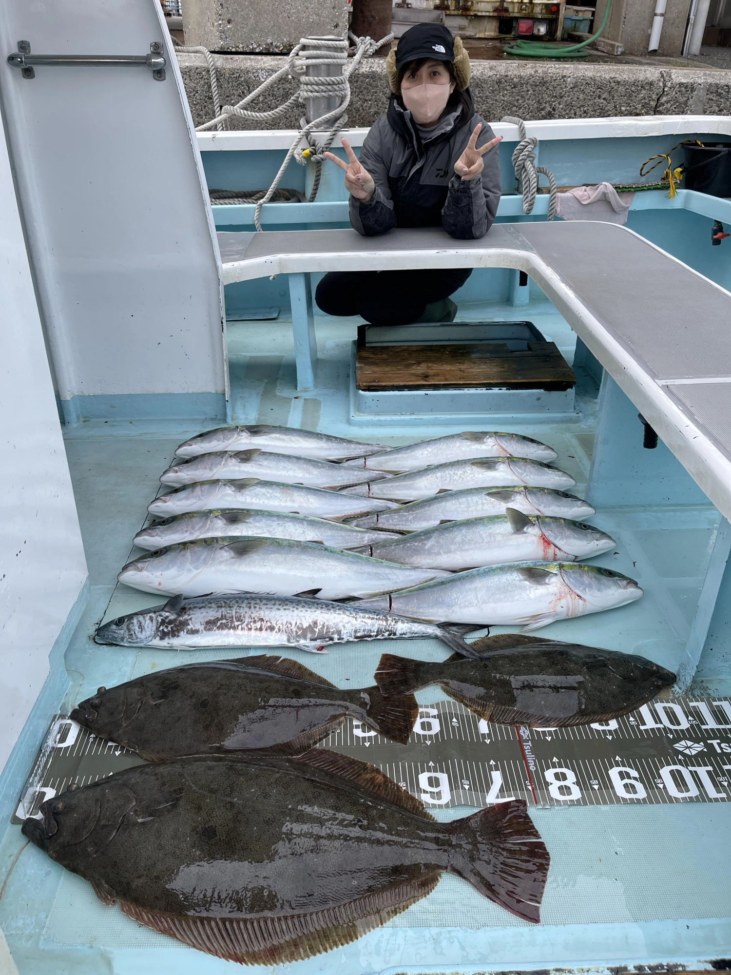 ツリジョ様 おひとりの釣果ッ‼︎越冬ビラメにサワラにマルにワラサにッ‼︎