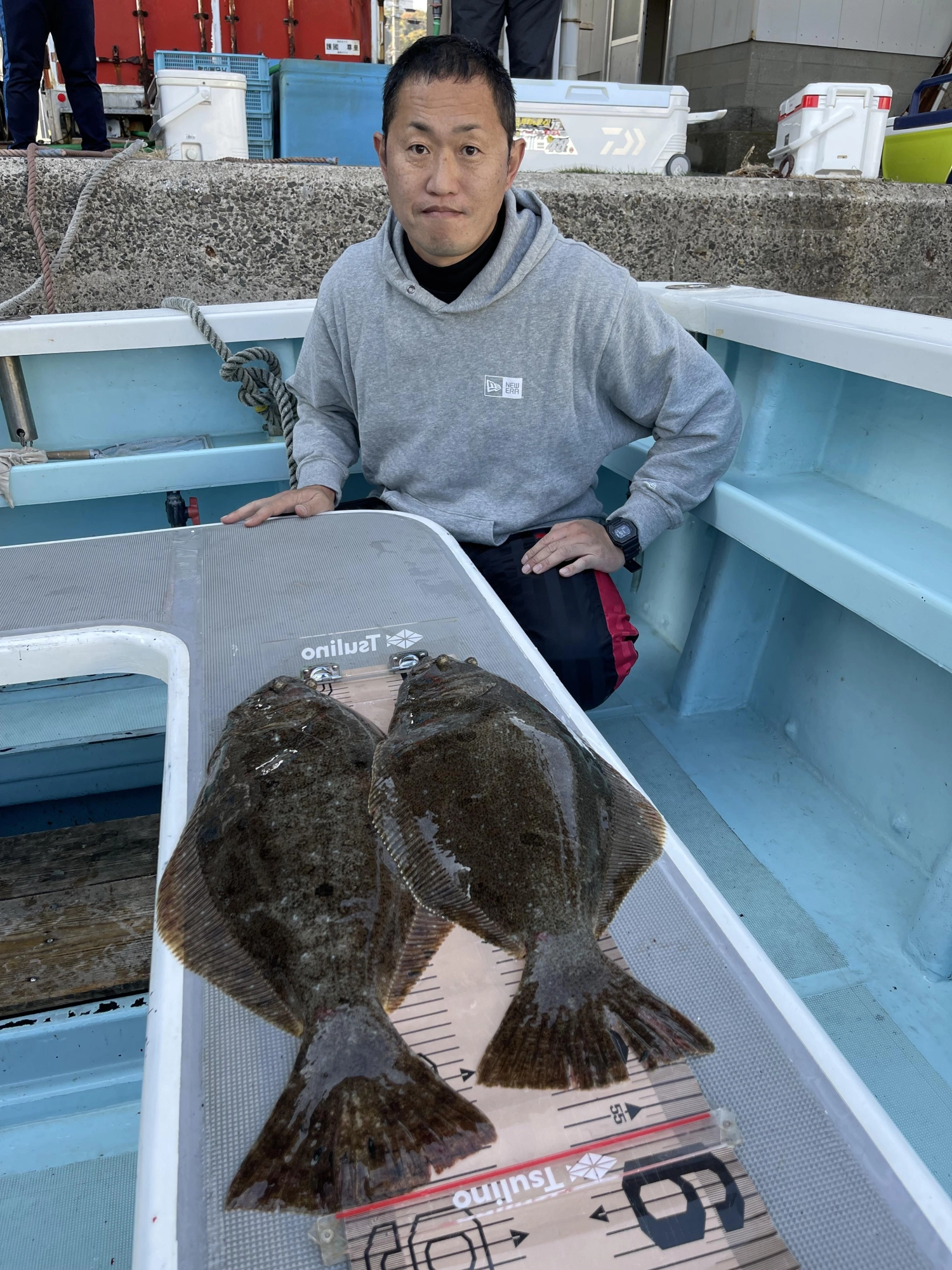 こちらのお客様も肉厚デカビラメを釣り上げましたよッ(^-^)